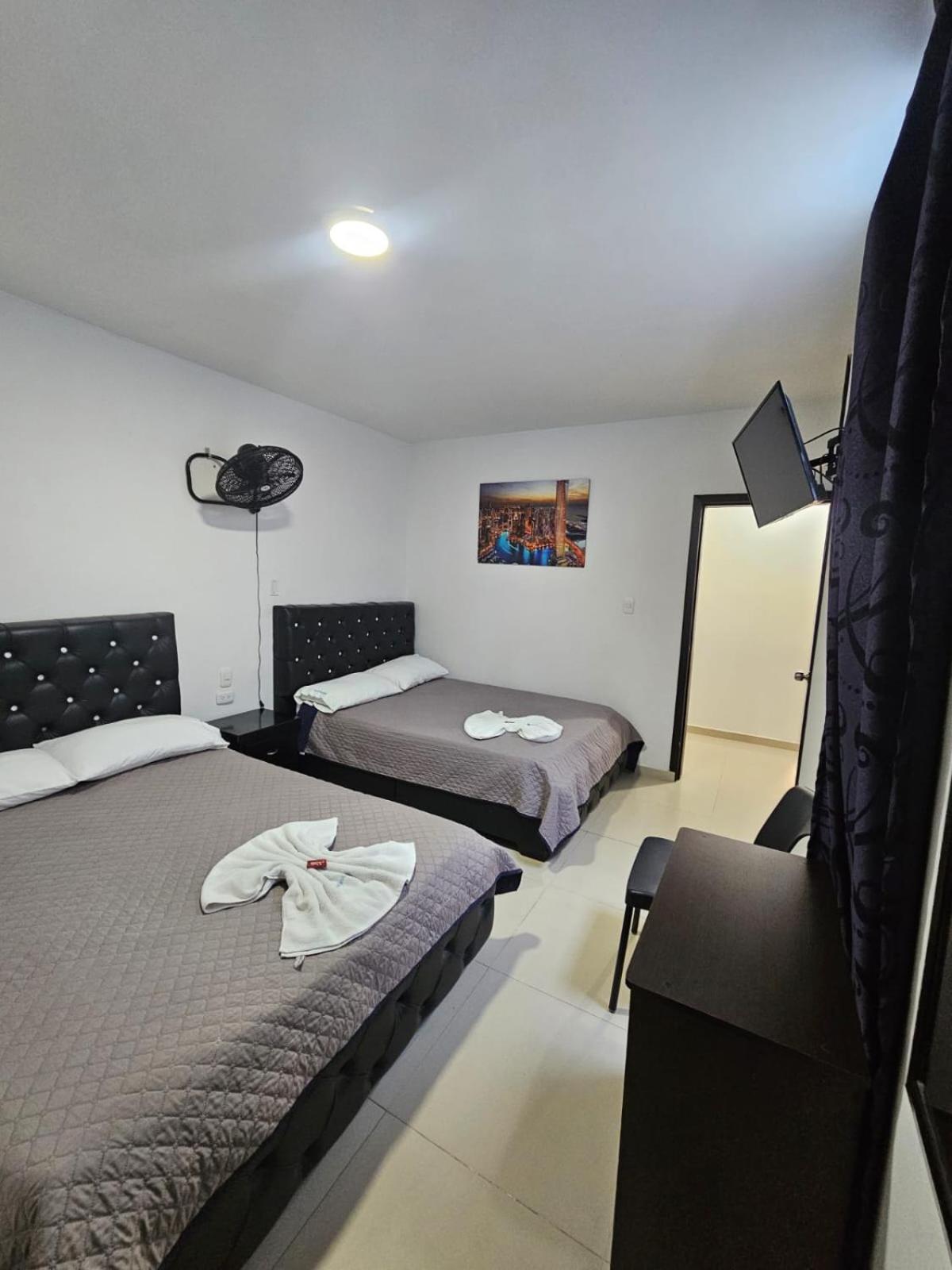 Hotel Big Ben Malaga Santander מראה חיצוני תמונה